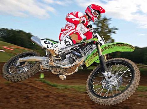 2009_kawasaki_KX450F_action_0