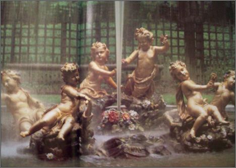 164. Franciaország – Versailles, a Királyi palota parkjának szökőkútjai (5)