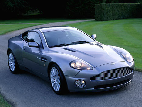 aston_martin_vanquish_01