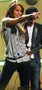 250px-Miley_Cyrus_at_Kids%27_Inaugural_2_cropped