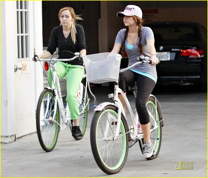 miley-cyrus-smet-cap-pilates-05