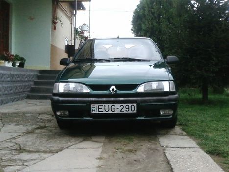 1248694055_Renault 19 1.4e