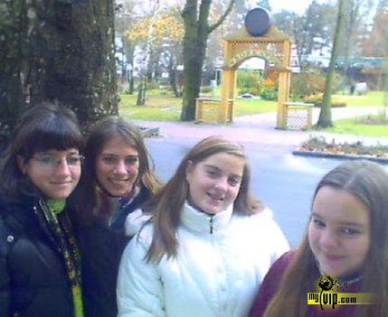 noémi, viki, kata és én