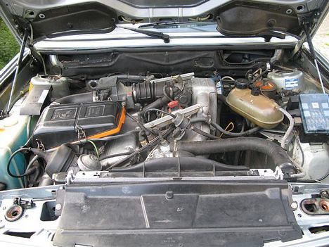 BMW528i motor