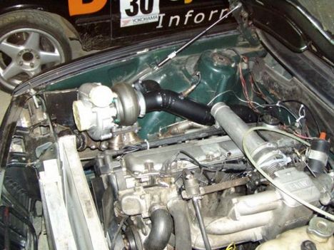 E28 Turbo motorja