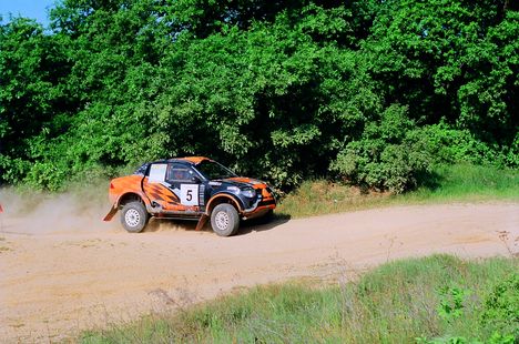 Miroslav Zapletal - Tomas Ourednicek - Mitsubishi L200