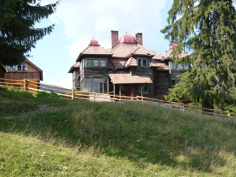200-éves fa ház