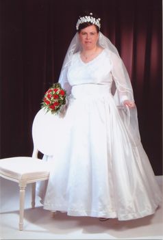 Ildi székkel