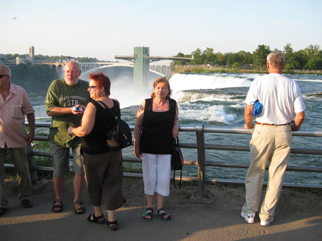ERZSI   PIKTURES NIAGARA 067