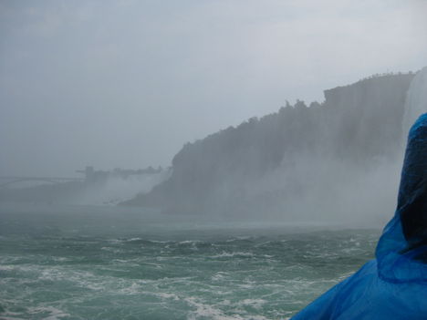 ERZSI   PIKTURES NIAGARA 130