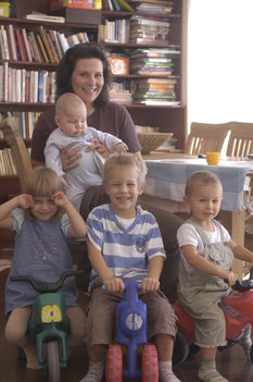 Ágota és az unokák 2007-ben