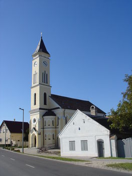 Hegykő, templom