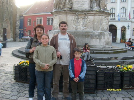 2009.04