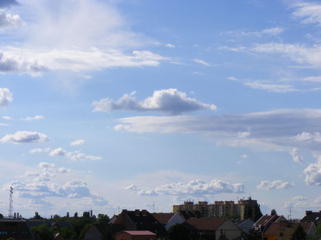 kékesen