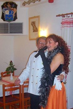 2007.Hegedűs Veronikával-Aranyszarvas étt- Veszprém- legszebbhangú művésznő
