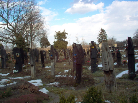 Szatmárcseke-kopjafa temető