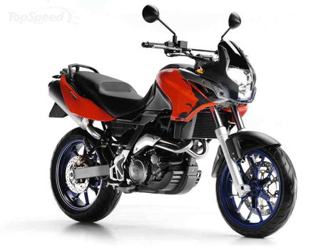 2006-aprilia-pegaso-650-s-15_1024x0w