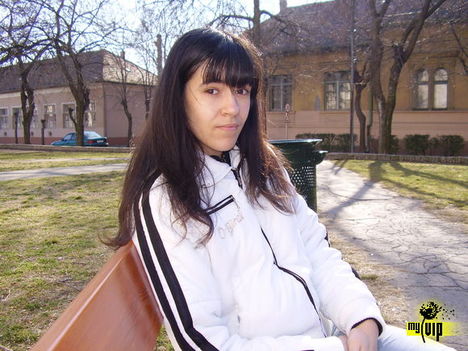 Jóni Adrienn