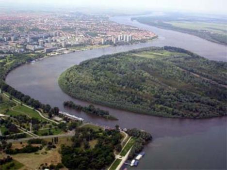  Duna Belgrádnál
