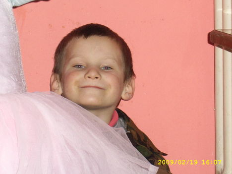 Bence (16)