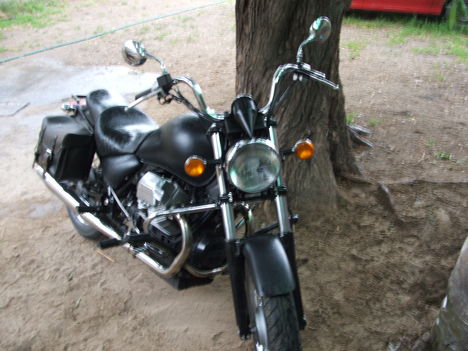 Moto Guzzi 001