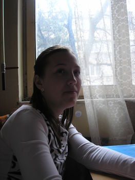 Aprilis 11 075