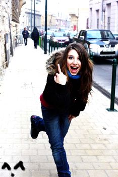 elkapott a pillanat heve*