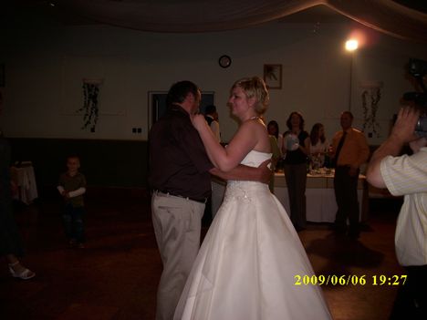 Első táncom a menyasszonnyal