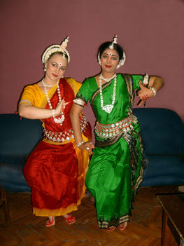 Mesternőm: Sandhyadipa Kar és én