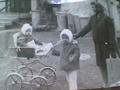 NAGYMAMÁM -HÚGOM -ÉN