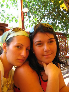 laura es en