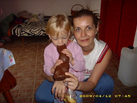 lányom és zsuzskám,,