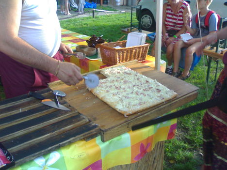 KEMENCÉS LÁNGOS.