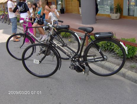 segédmotoros kerékpár Dongó