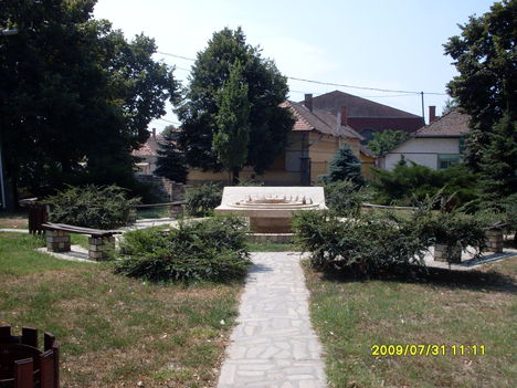 Árvizi emlékmű 2002-es