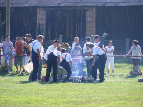 2009_0802Tuzolltoverseny_0275