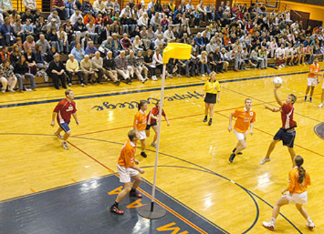 Korfball merkozes Hollandiaban