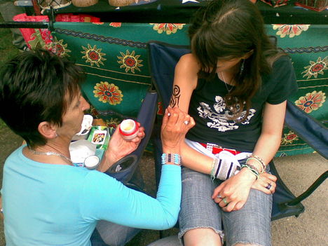 Henna 3