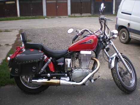 SUZUKI LS 650 Savage (sajátom)