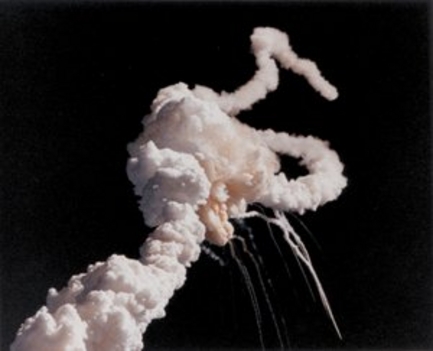 300px-Challenger_explosion ürrepülőgép felrobbanása