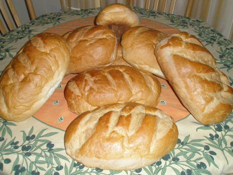 igazi hazi Magyar kenyer