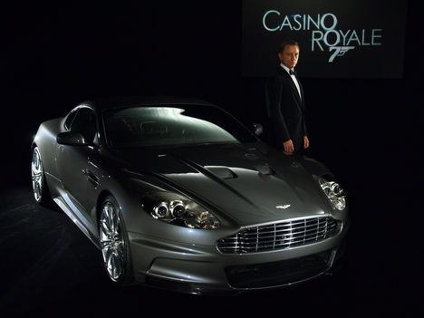 2006-Aston-Martin-DBS-James-Bond-Casino-Royale-Daniel-Craig-1600x1200