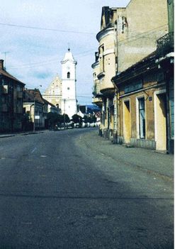 A varos katolikus temploma a foter felol