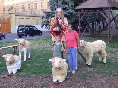 bárányok mamával és márkóval