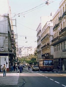 Oran-utcarészlet