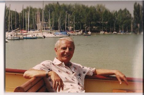 1999. B.Zoltán Balatonlellén a hajón