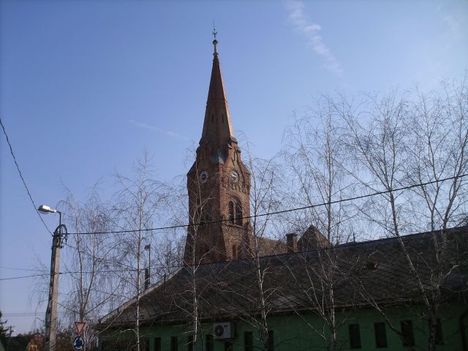 Hódmezővásárhelyi Tabáni Pálffy utcai református templom tornya  Dózsa György utca felöl