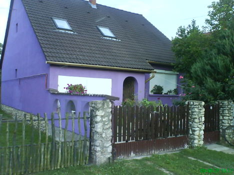 DSC07001HÁZUNK