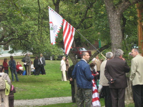 Zászlókkal