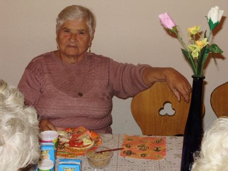 1.-es Nyugdíjasklubban Idősek napi rendezvény. 12